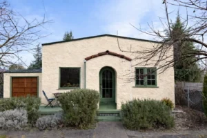 Spanish bungalow stucco repair